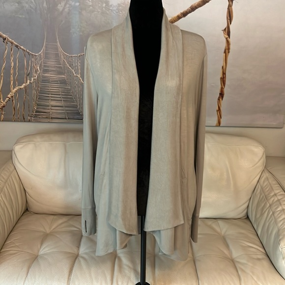 Athleta Pranayama Wrap Olive Large - Picture 1 of 4